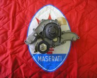 Barchetta: Wasserpumpe mit Oelbehälter